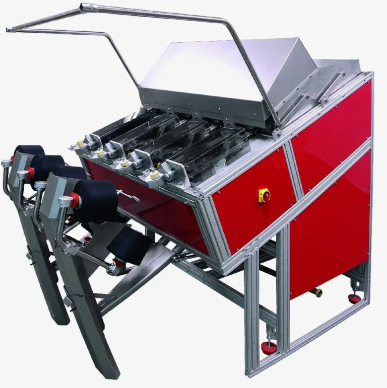 Machine for continuous shrinking of acrylic yarns in fine and medium yarns. - Motocono